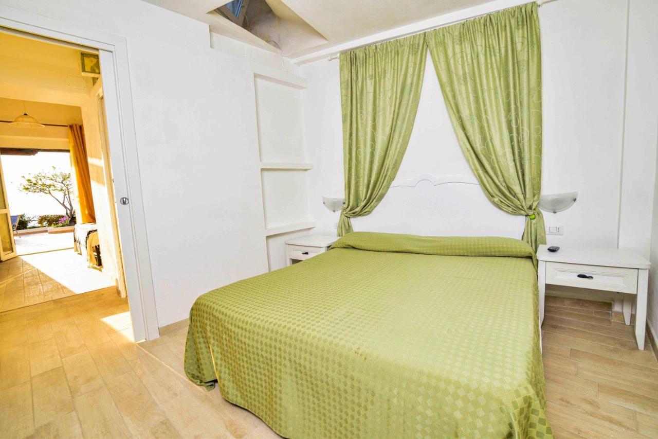 Ferienwohnung Solemareponza Monolocali La Piana Exterior foto