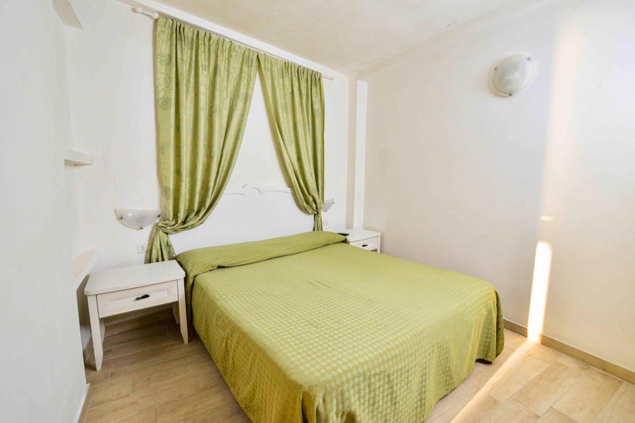 Ferienwohnung Solemareponza Monolocali La Piana Exterior foto